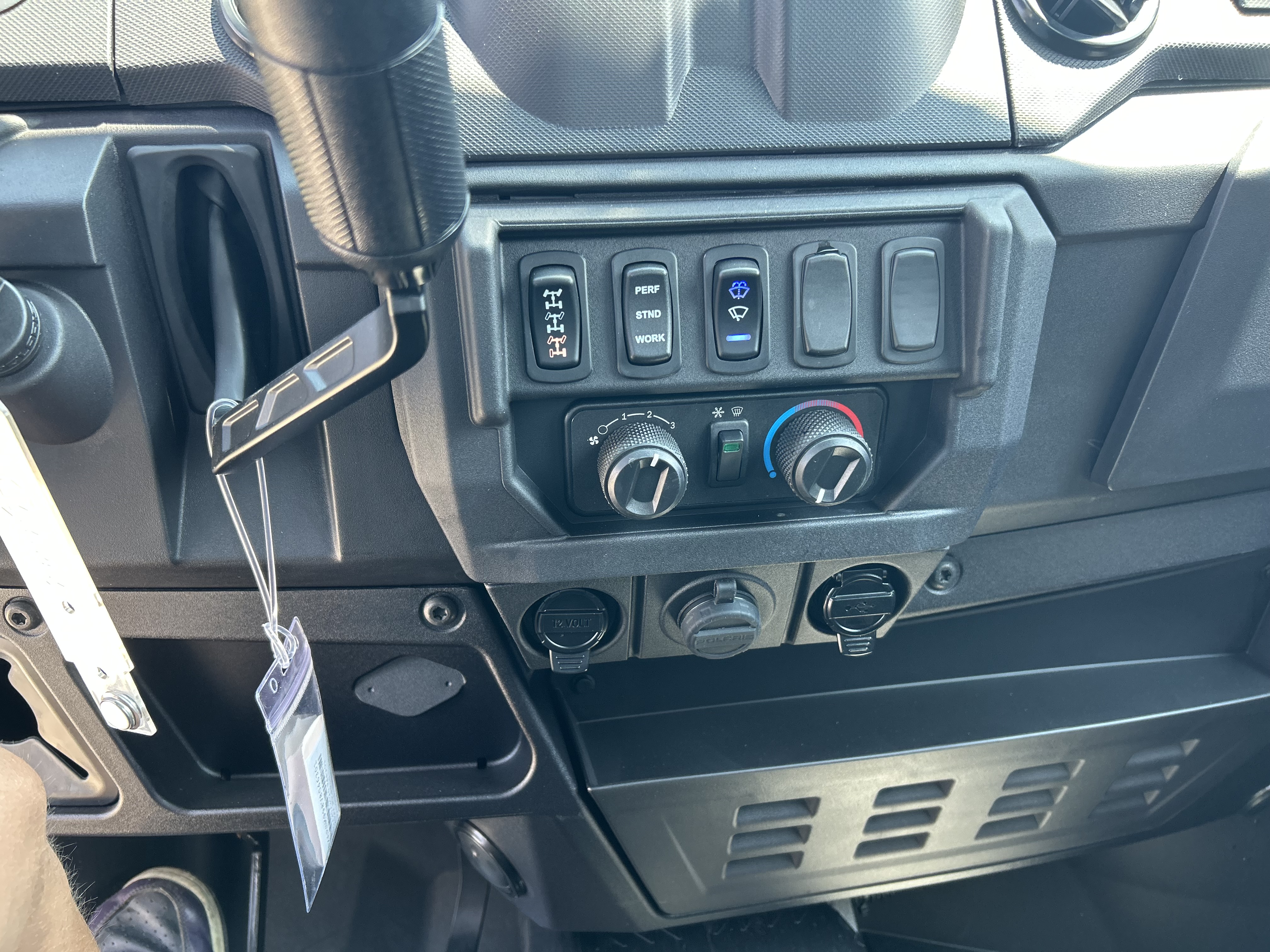 2027 Polaris RANGER CREW XP 1000 CAB UTV
