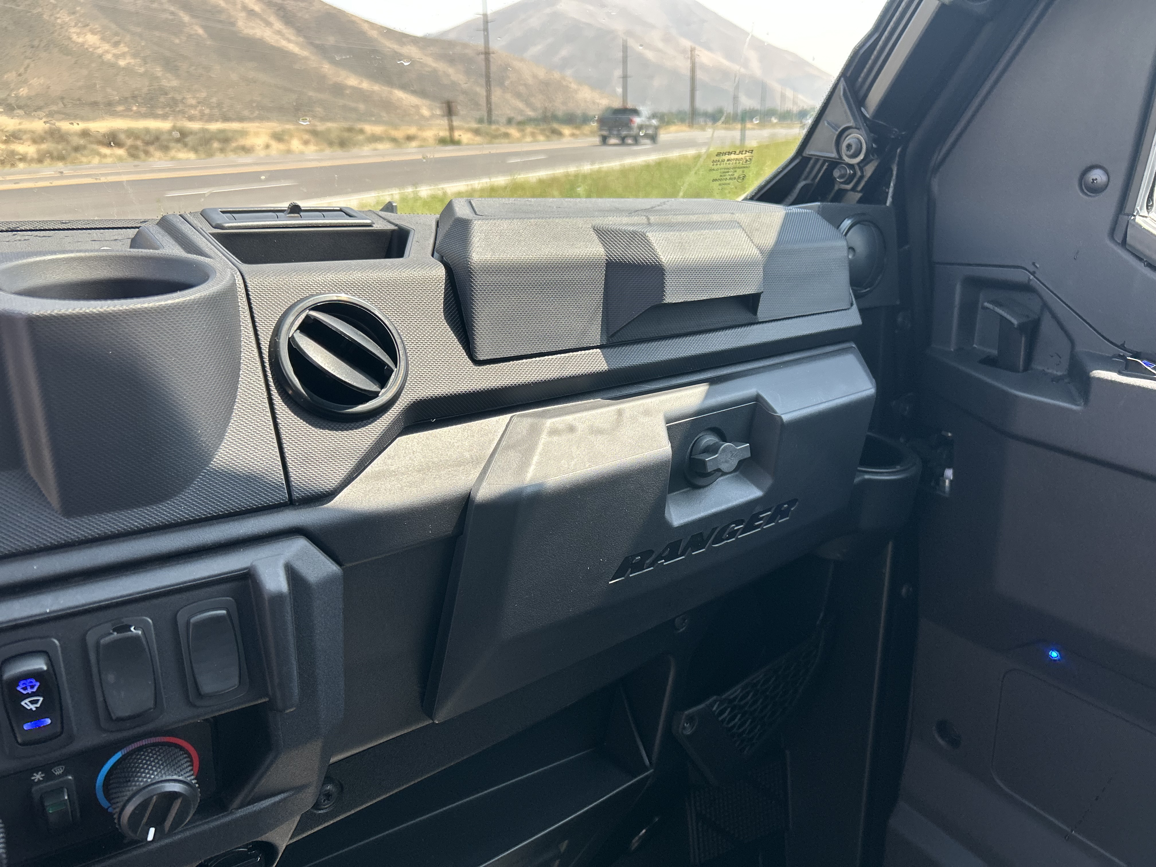 2027 Polaris RANGER CREW XP 1000 CAB UTV