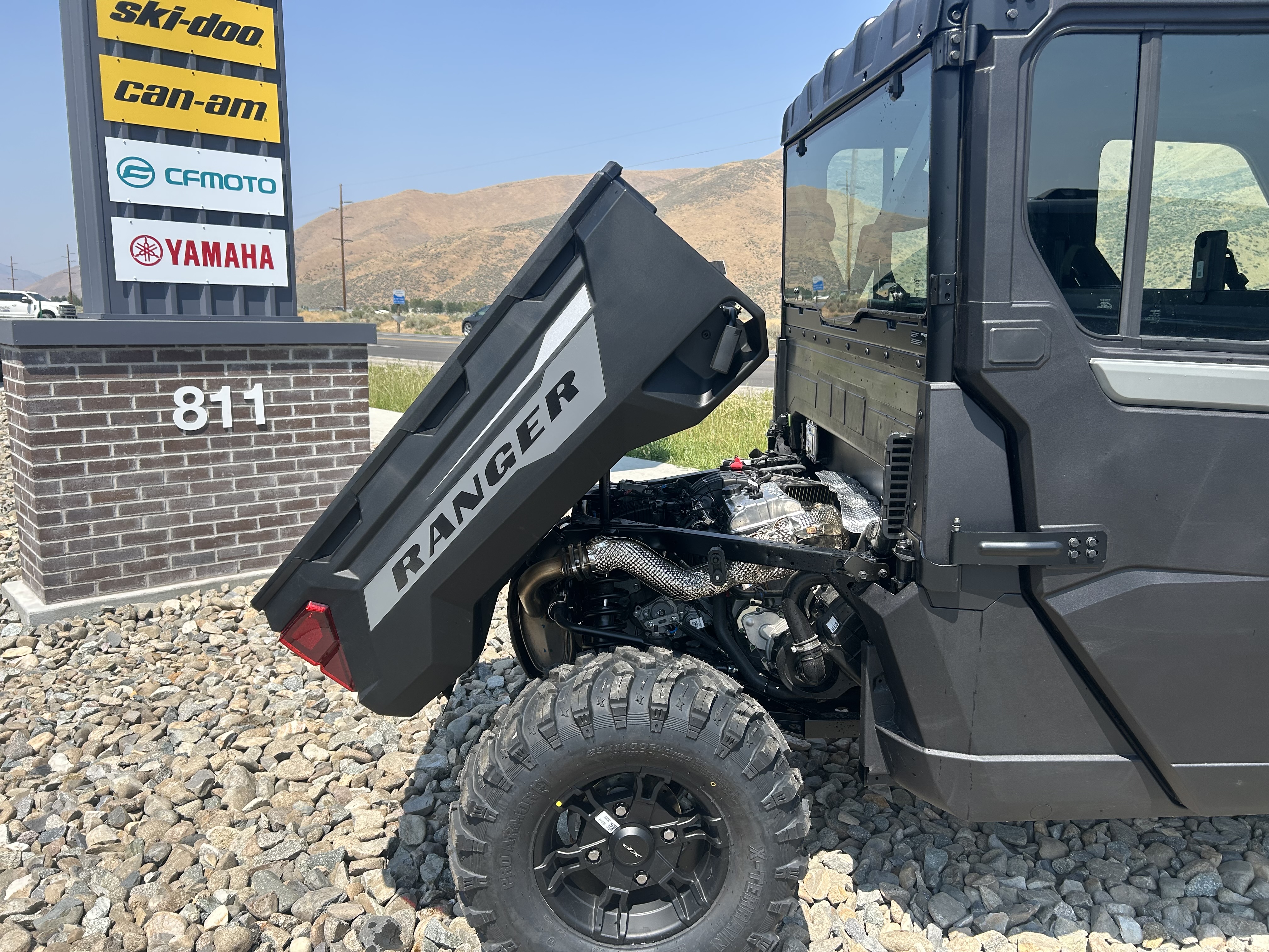 2027 Polaris RANGER CREW XP 1000 CAB UTV