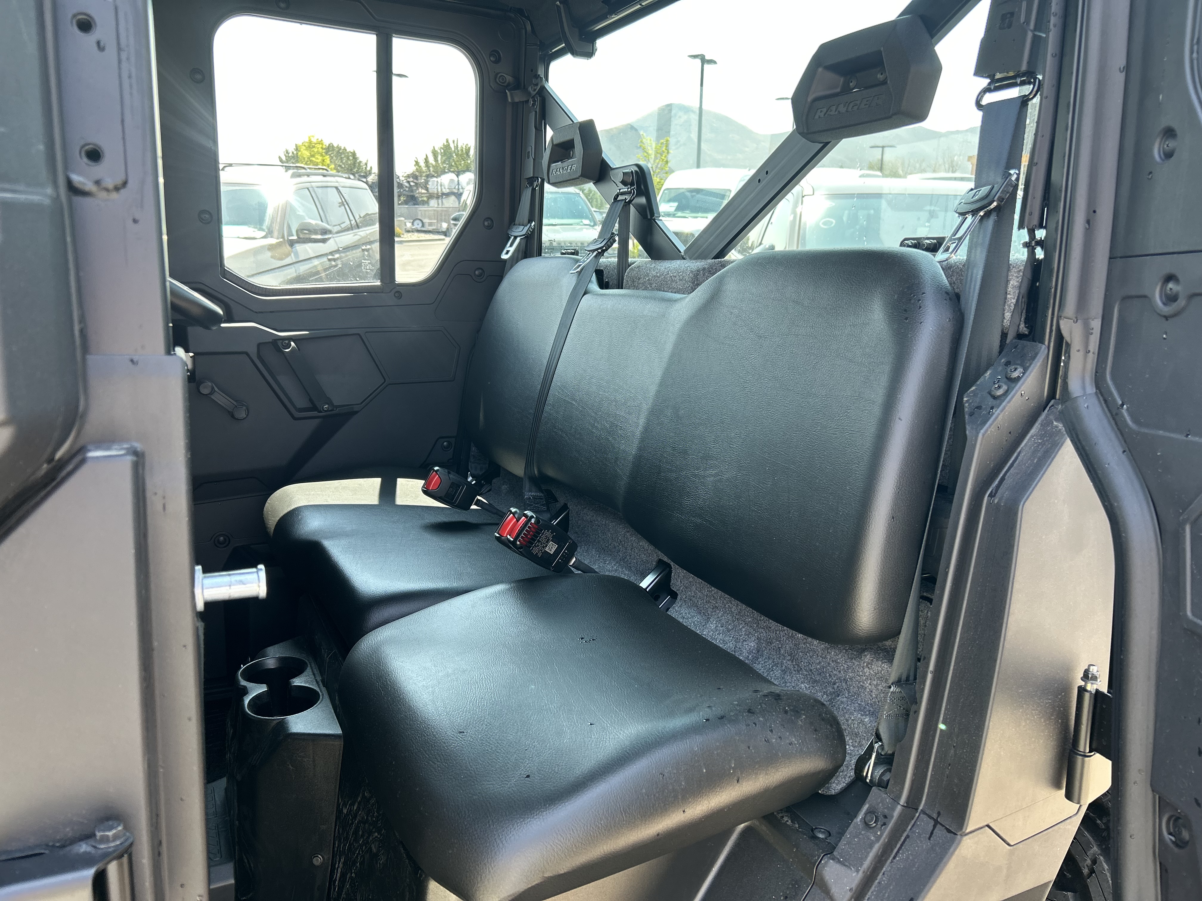 2027 Polaris RANGER CREW XP 1000 CAB UTV