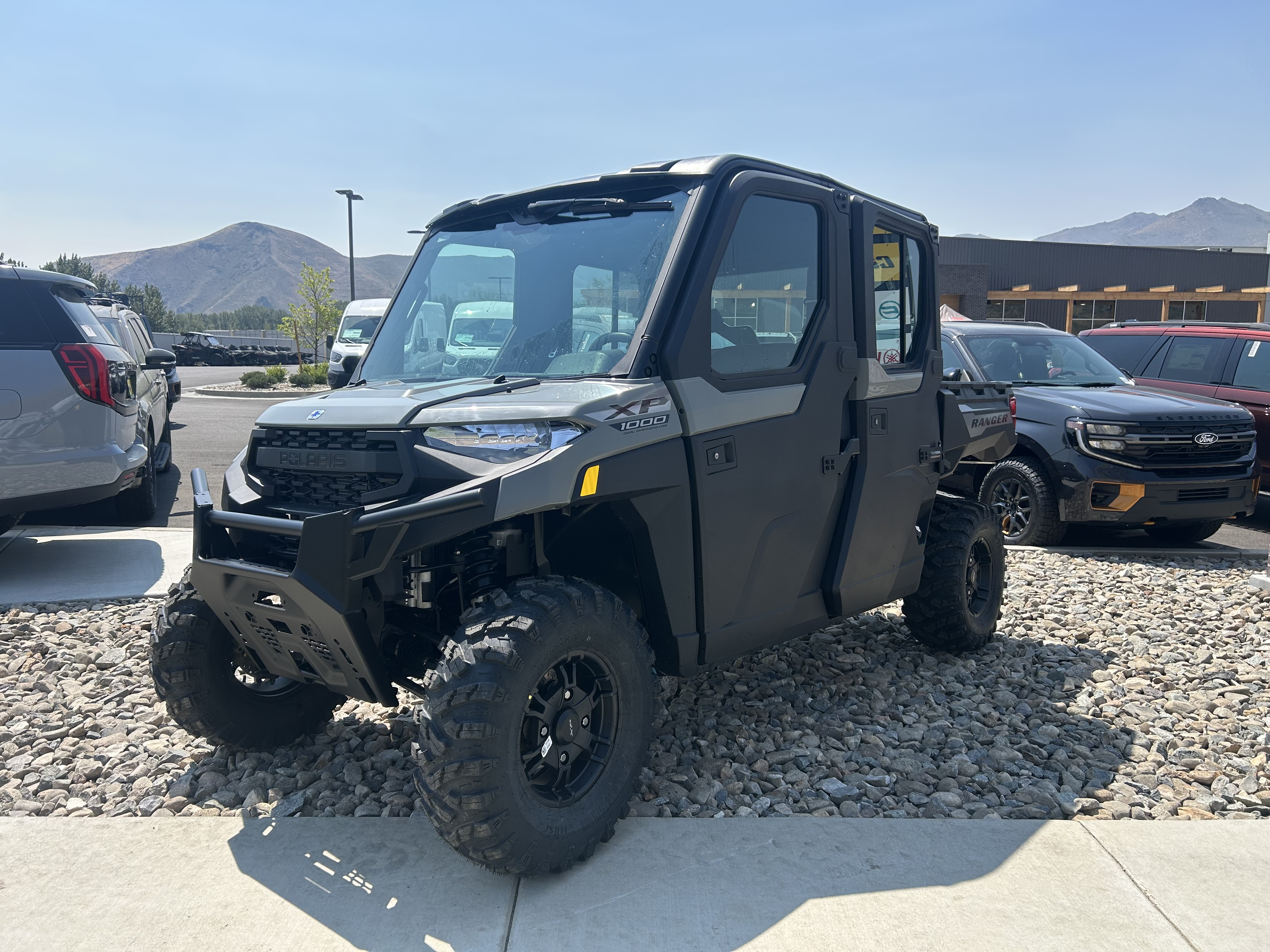 2027 Polaris RANGER CREW XP 1000 CAB UTV