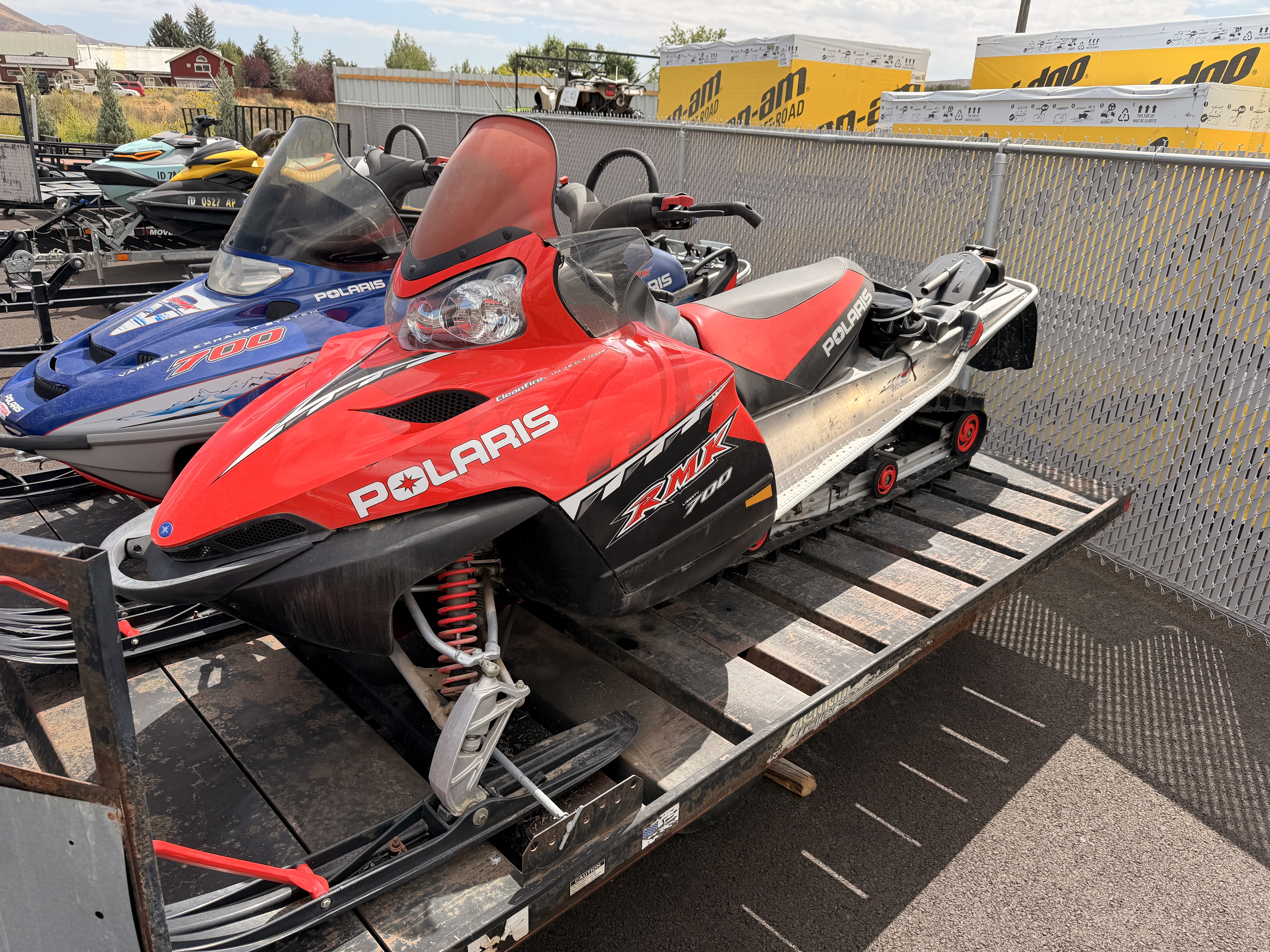 2006 POLARIS 700 RMK 159 Snowmobile