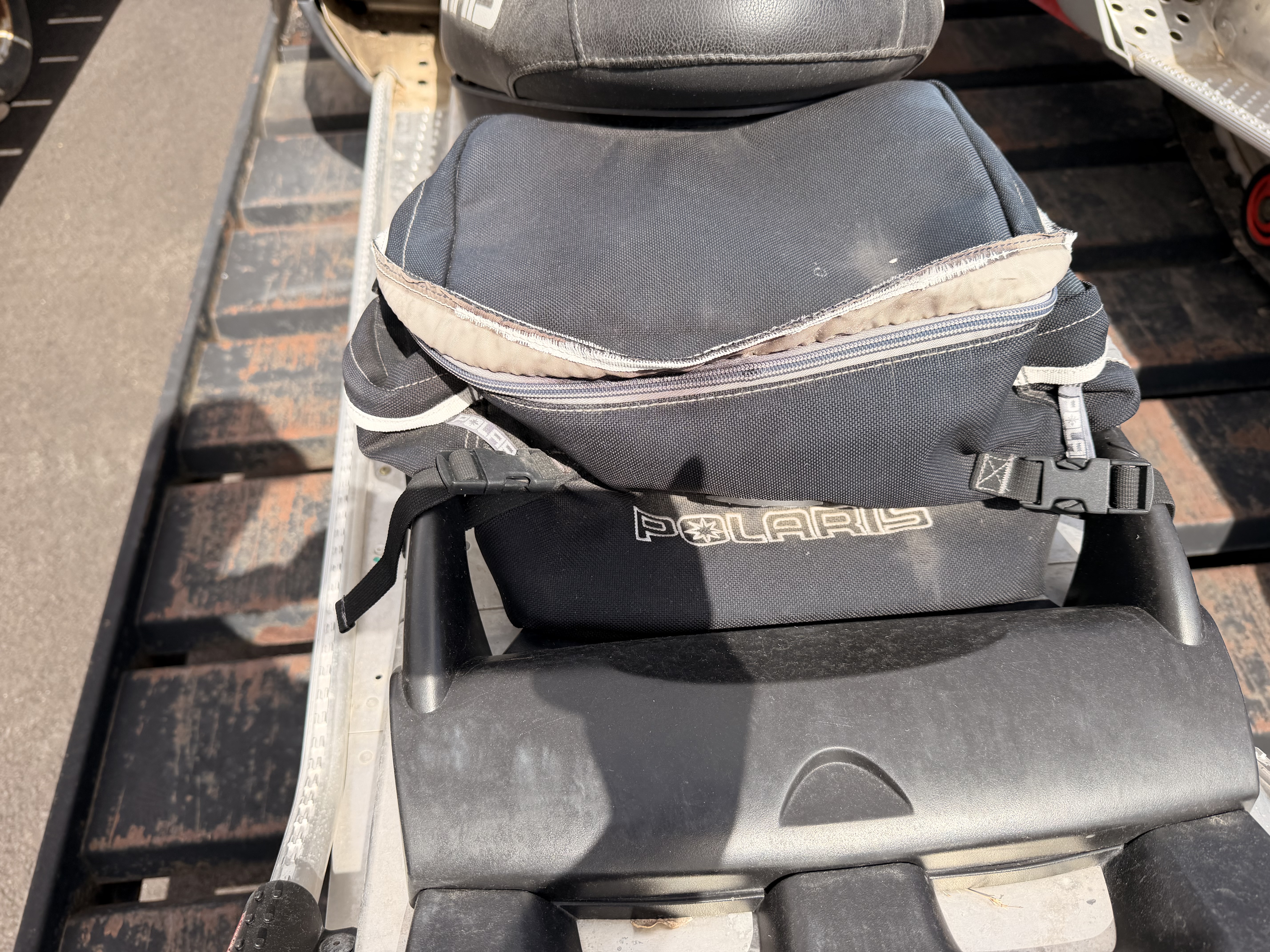 2006 POLARIS 700 RMK 159 Snowmobile