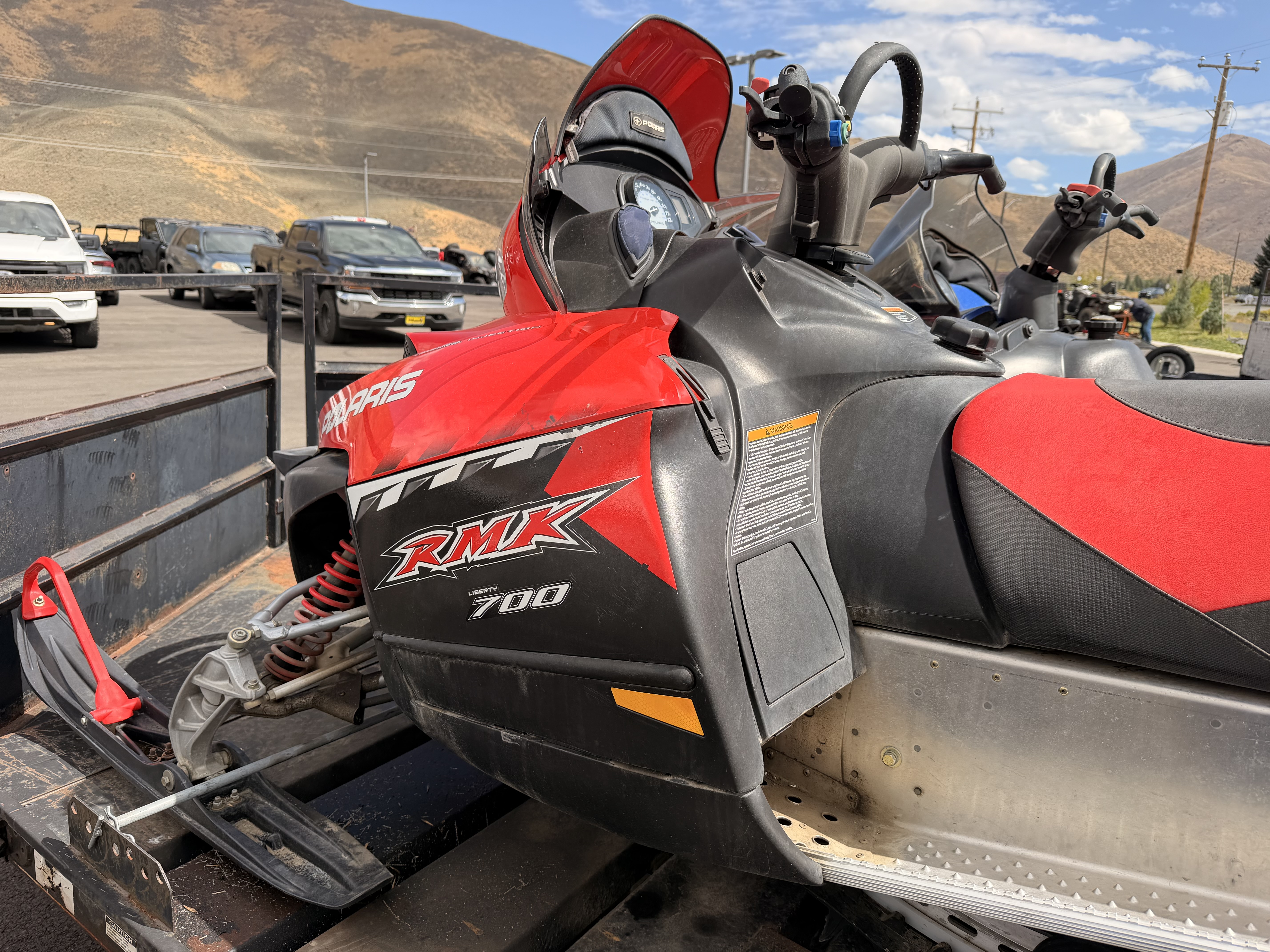 2006 POLARIS 700 RMK 159 Snowmobile